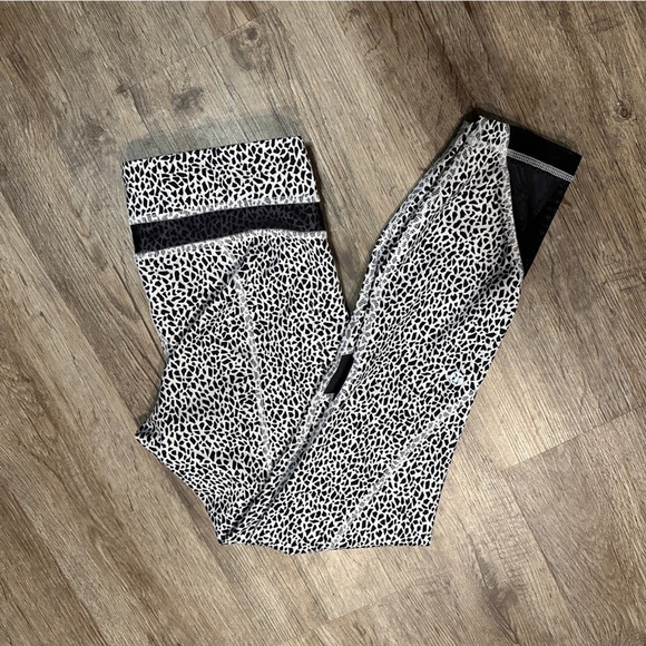 lululemon athletica Pants - Lululemon Inspire Tight Womens Size 4 Leggings Workout Activewear